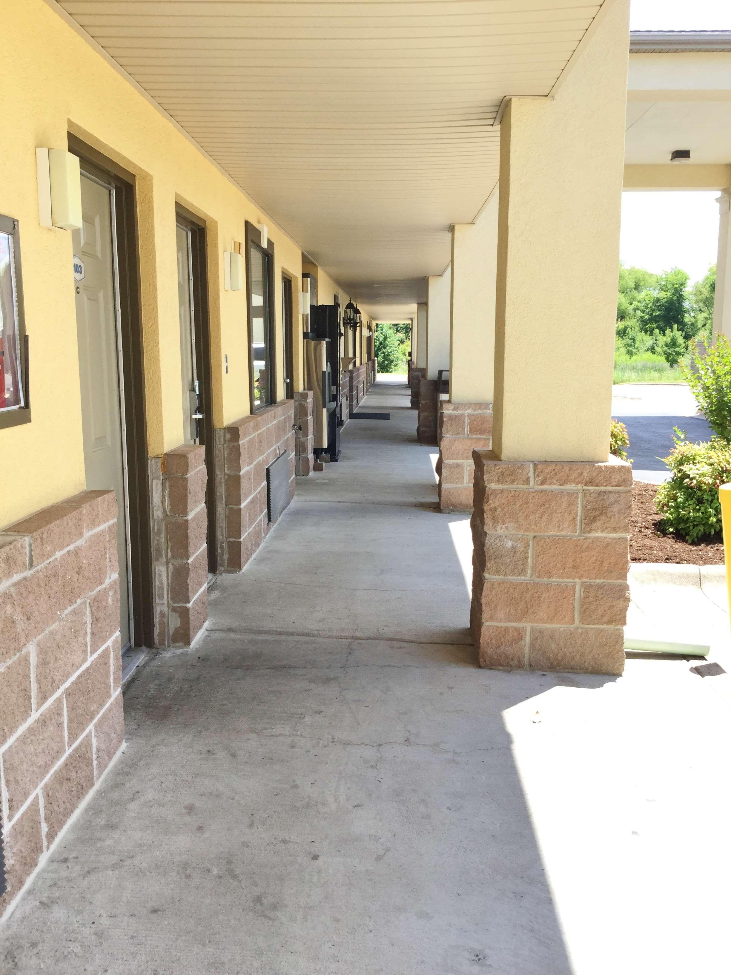 Americas Best Value Inn And Suites Little Rock Buitenkant foto
