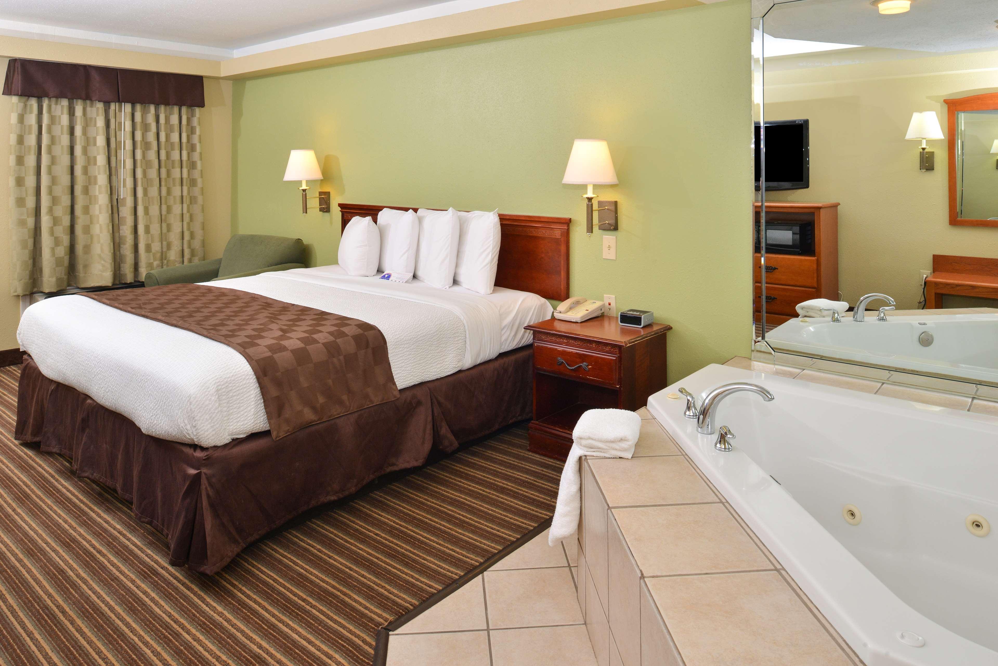 Americas Best Value Inn And Suites Little Rock Buitenkant foto