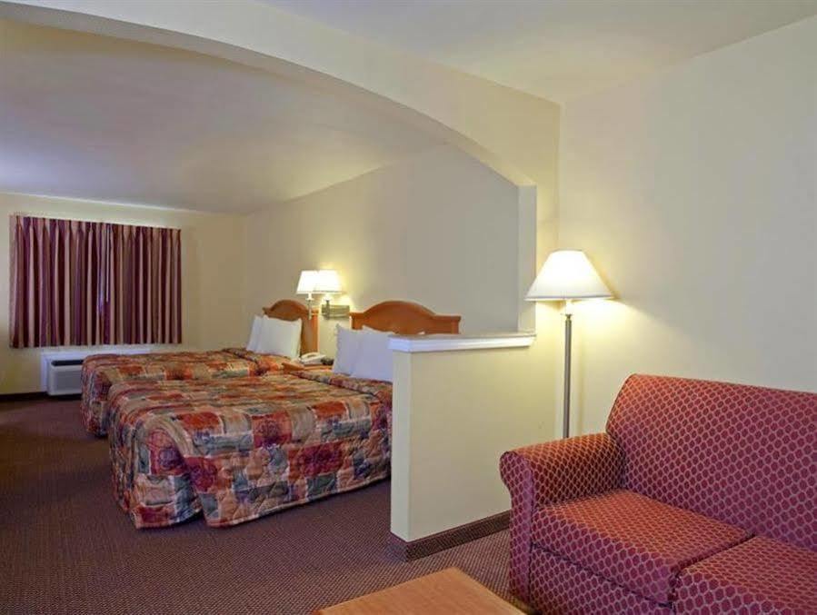 Americas Best Value Inn And Suites Little Rock Buitenkant foto