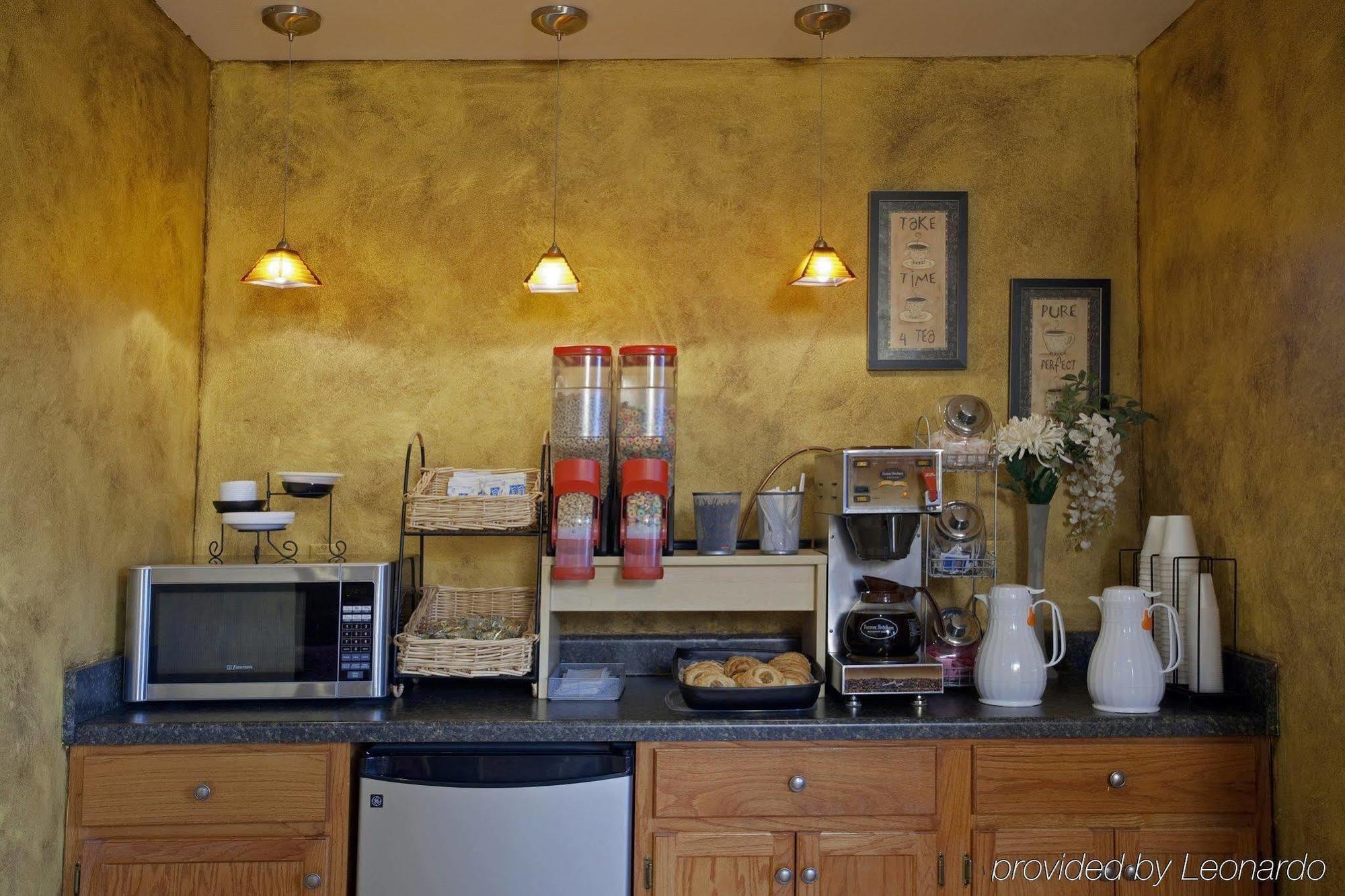 Americas Best Value Inn And Suites Little Rock Restaurant foto